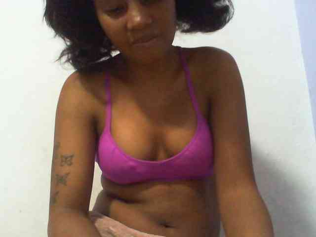 Maylis55 webcam