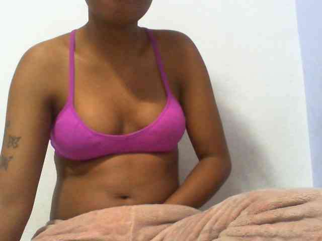 Maylis55 webcam