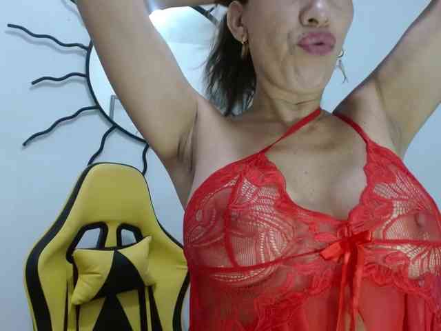 tiffanny-smith webcam