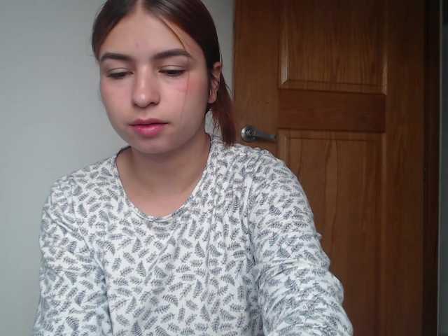 leah-walker live cam on BongaCams
