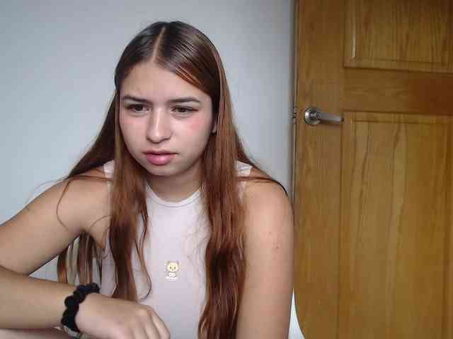 leah-walker webcam