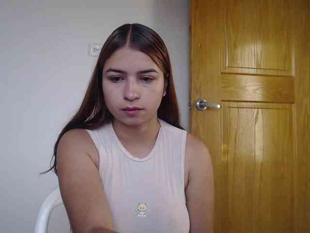 leah-walker webcam