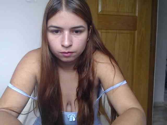 leah-walker webcam