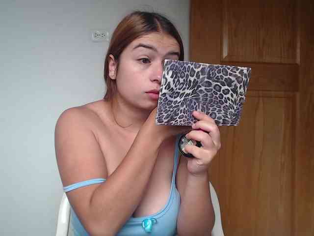 leah-walker webcam