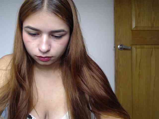 leah-walker webcam