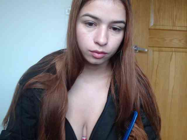 leah-walker webcam