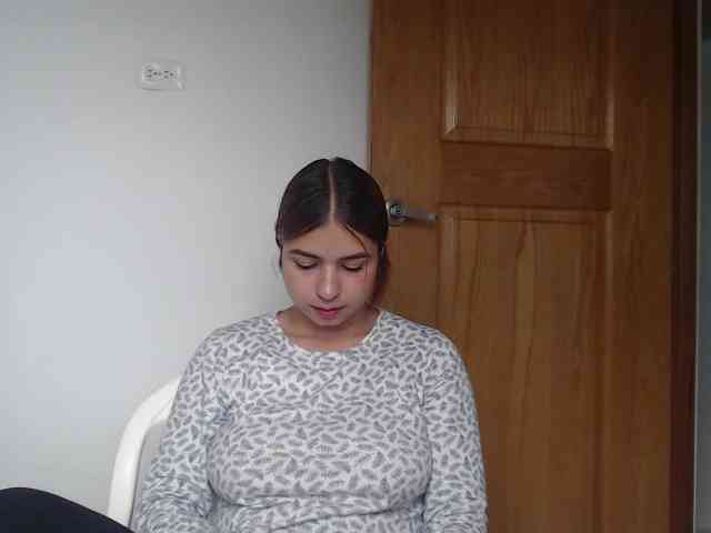 leah-walker webcam