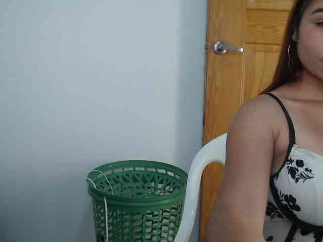 leah-walker webcam