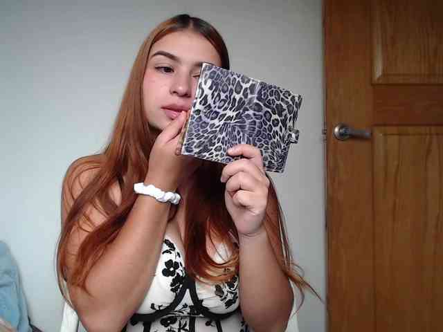 leah-walker webcam