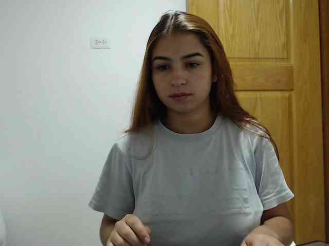 leah-walker webcam
