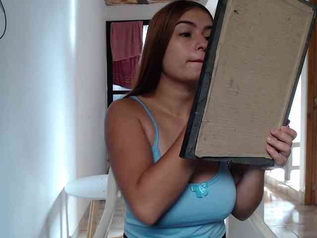 leah-walker webcam