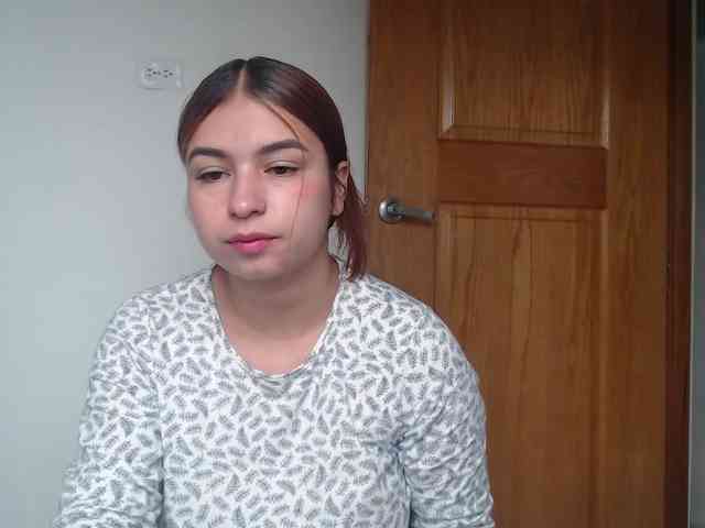 leah-walker webcam