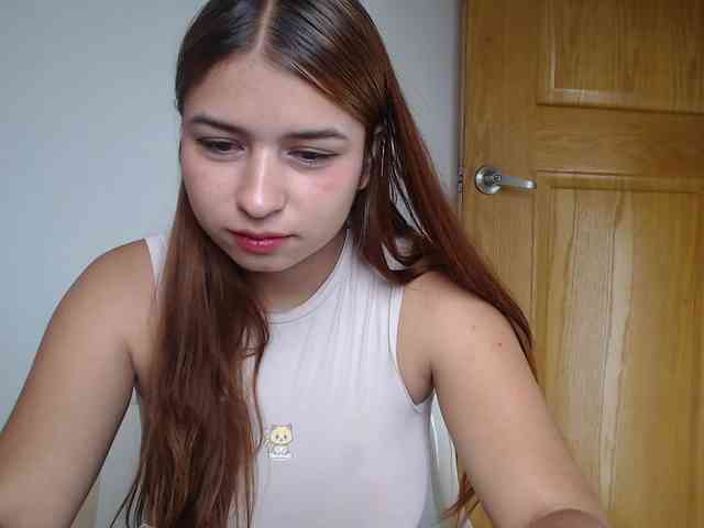 leah-walker webcam