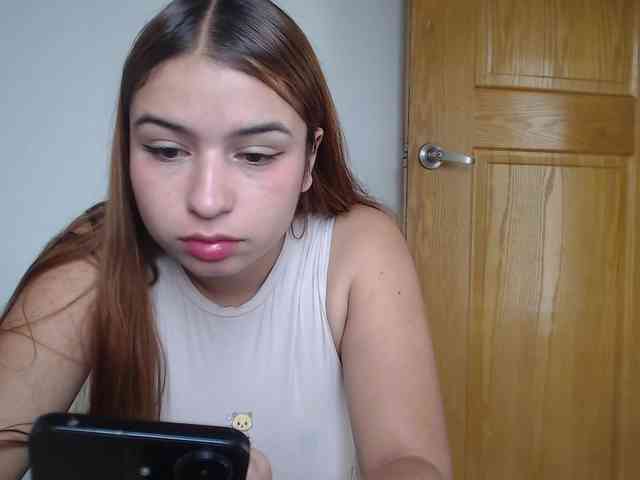 leah-walker webcam