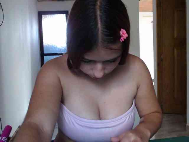 leah-walker webcam