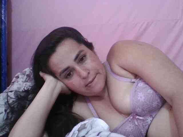 Yenny-1 Live Webcam on BongaCams