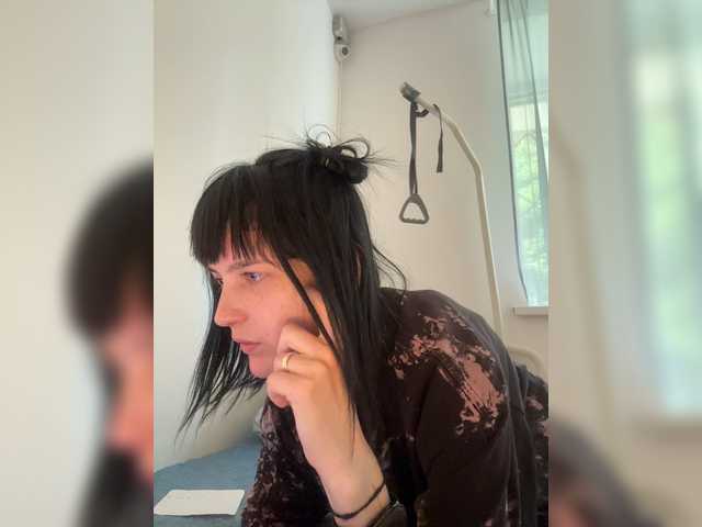 DeadDollz live cam on BongaCams