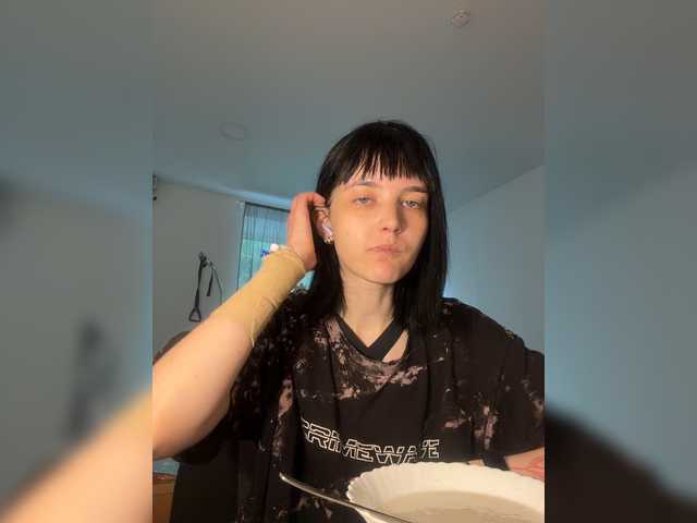 DeadDollz live cam on BongaCams