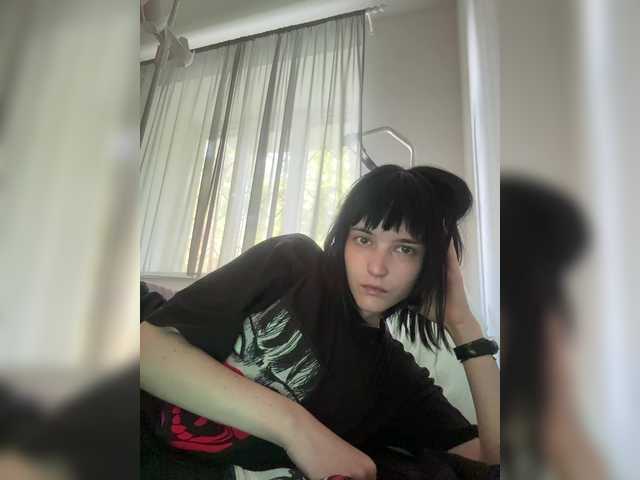 DeadDollz live cam on BongaCams