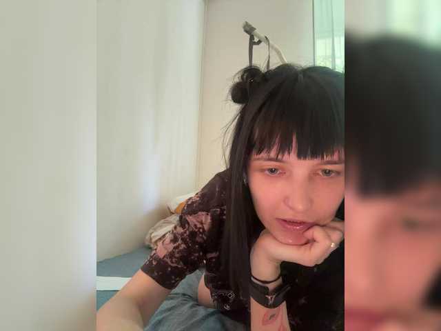 DeadDollz live cam on BongaCams