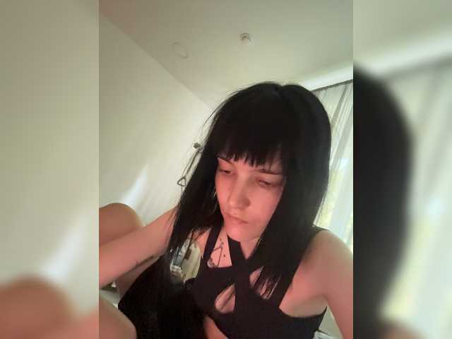 DeadDollz live cam on BongaCams