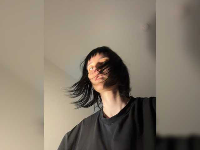 DeadDollz live cam on BongaCams