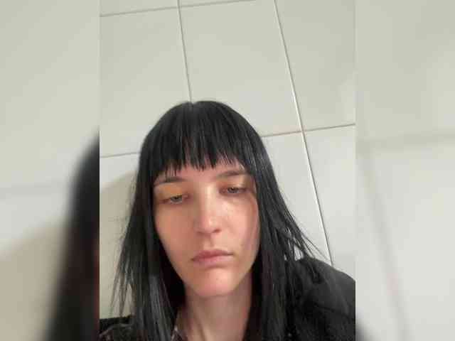 DeadDollz webcam