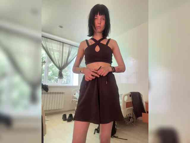 DeadDollz webcam