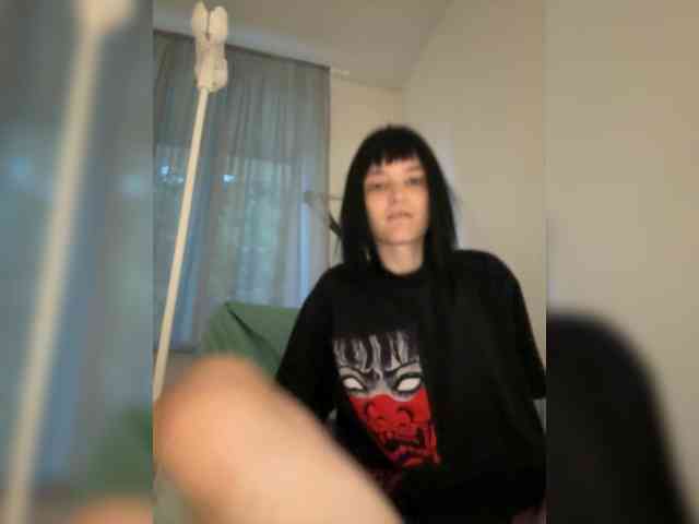 DeadDollz webcam