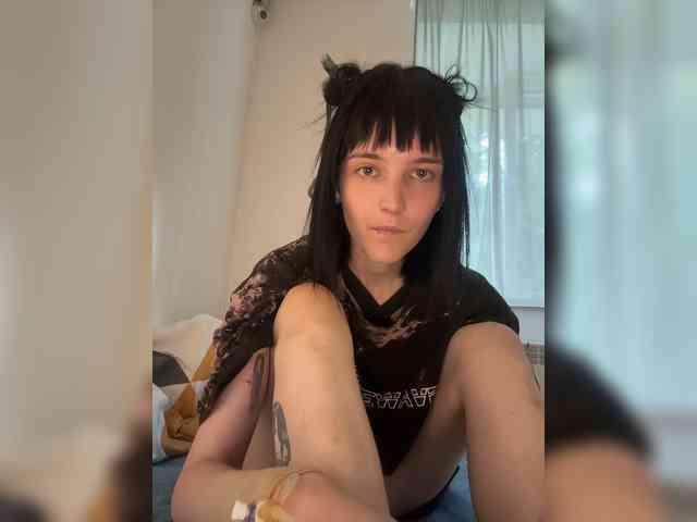 Модель: DeadDollz