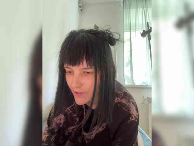 DeadDollz webcam