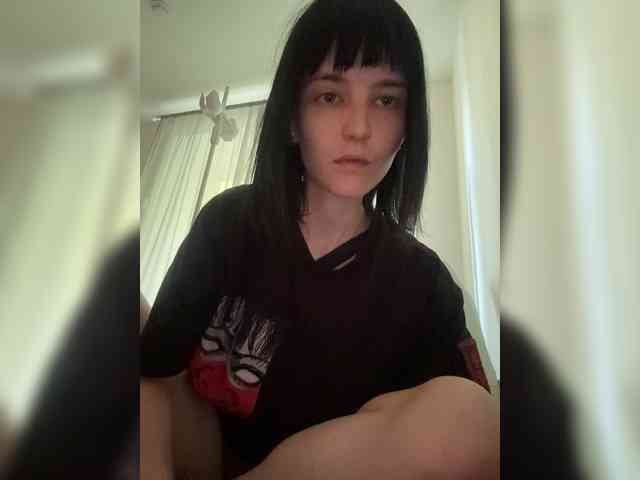DeadDollz webcam