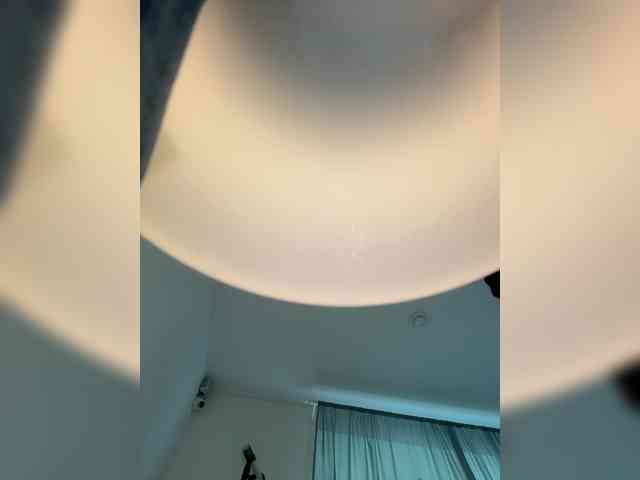 DeadDollz webcam