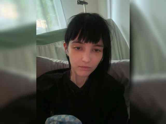 DeadDollz webcam