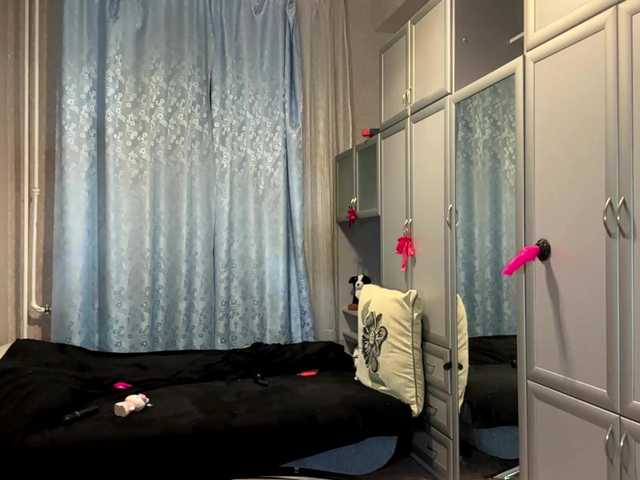 ArielleOltremari live cam