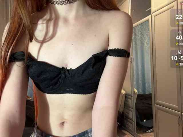 ArielleOltremari Live Webcam on BongaCams