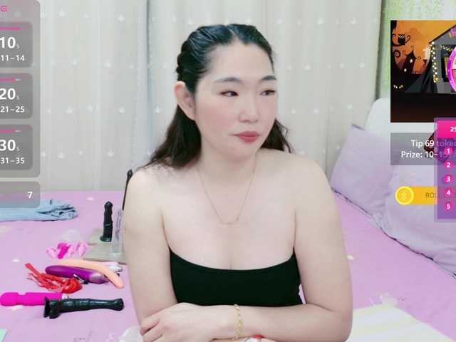 ViviCharm live cam on BongaCams