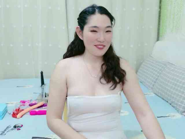 ViviCharm Live Webcam on BongaCams