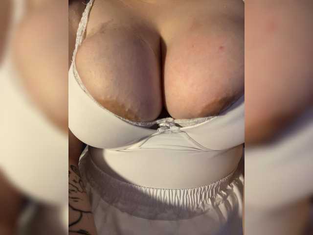 LiLiBet live cam on BongaCams