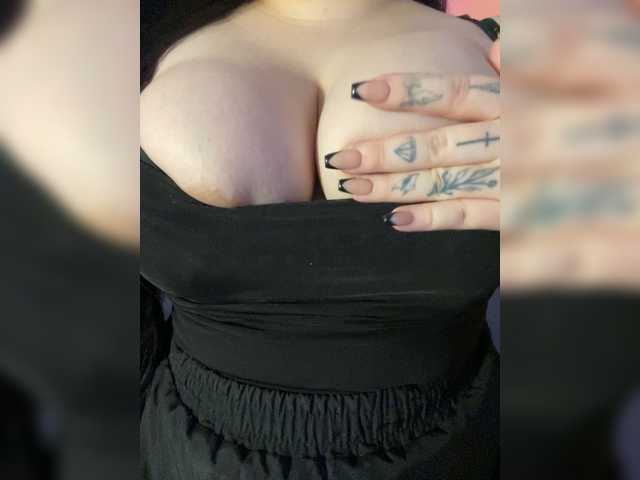 LiLiBet live cam on BongaCams