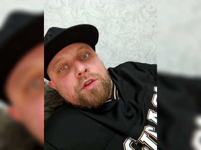 RIM-and-ARI's BongaCams profile