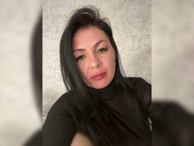 RIM-and-ARI's BongaCams show and profile