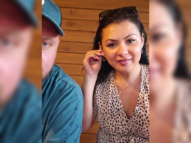 RIM-and-ARI live cam on BongaCams