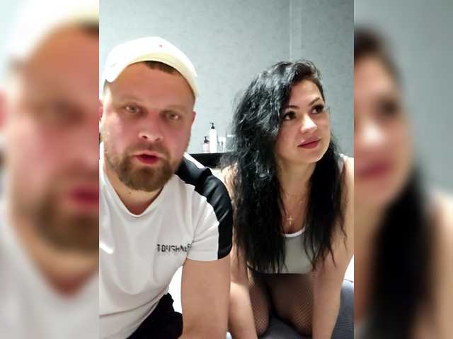 RIM-and-ARI's BongaCams show and profile