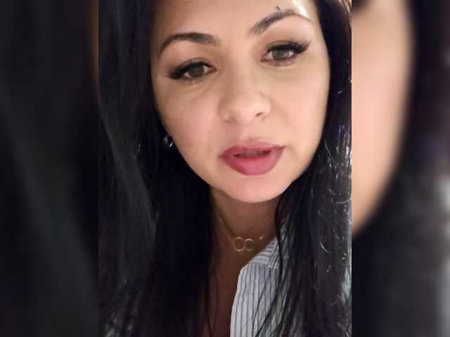 RIM-and-ARI's BongaCams profile