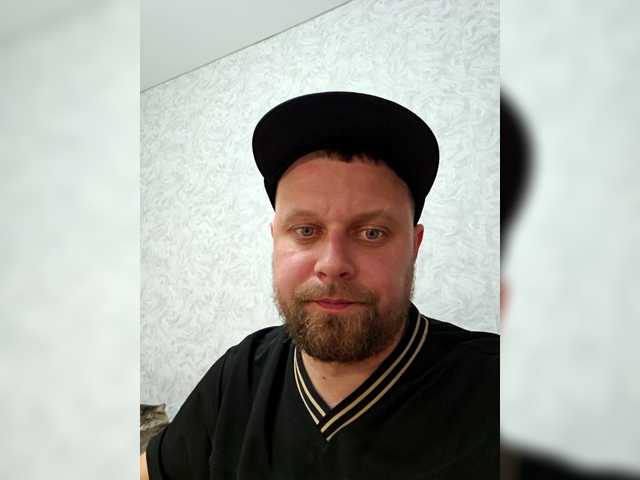 RIM-and-ARI's BongaCams profile