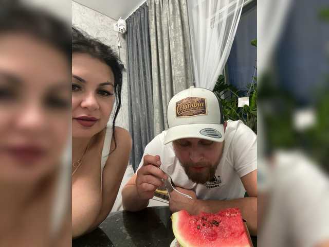 RIM-and-ARI live cam on BongaCams