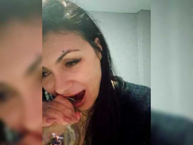 RIM-and-ARI's BongaCams profile