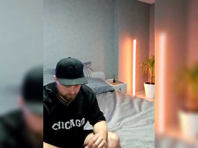 RIM-and-ARI's BongaCams show and profile