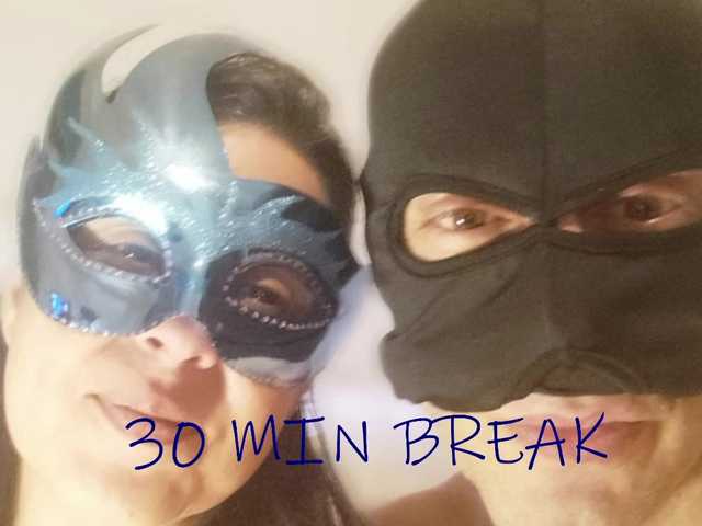 Maskcouple7
